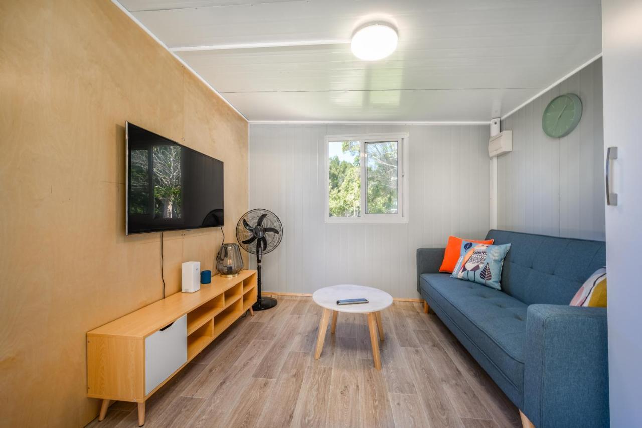 Cosy Cabin To Stay Even Better Than Glamping Pukekohe Екстериор снимка