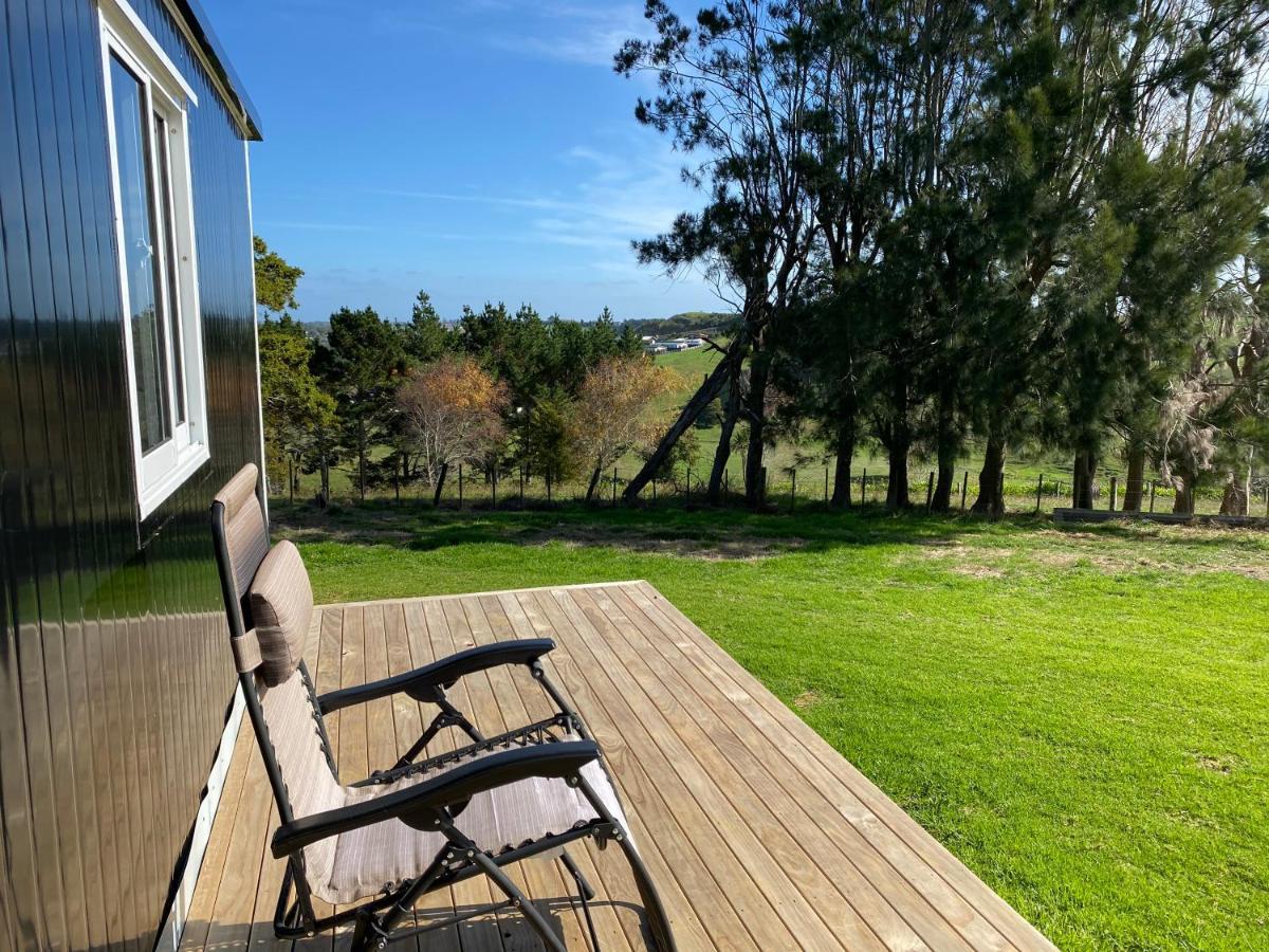 Cosy Cabin To Stay Even Better Than Glamping Pukekohe Екстериор снимка